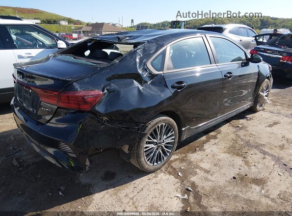 3KPF54AD8PE535678 2023 KIA FORTE Black Tył prawy