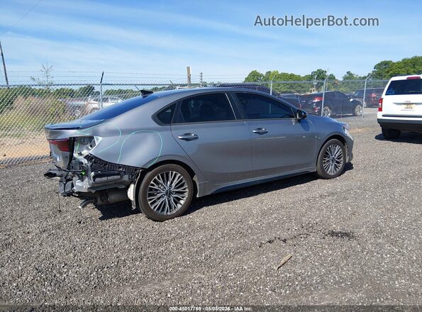 3KPF54AD8PE625199 2023 KIA FORTE Silver Tył prawy