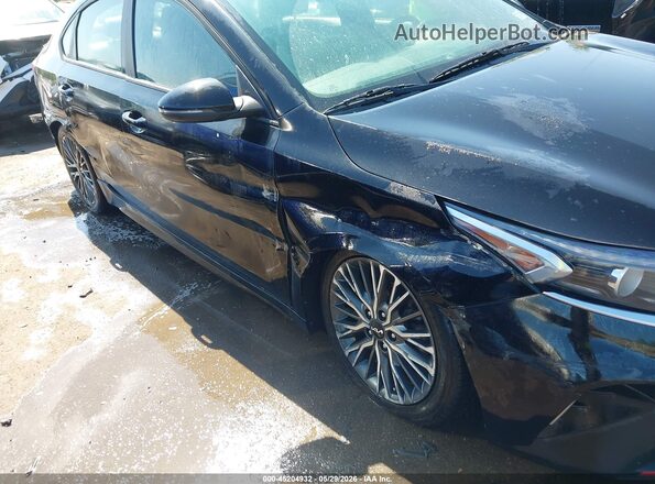 3KPF54AD8RE710496 2024 KIA FORTE Black Front view