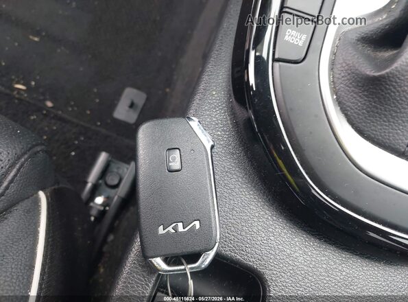 3KPF54AD8RE731980 2024 KIA FORTE Gray Dashboard view