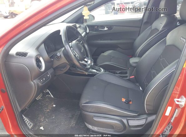 3KPF54AD9NE441371 2022 KIA FORTE Orange Vista interior delantera