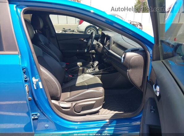 3KPF54ADXPE522592 2023 KIA FORTE Blue Սալոնի դիմացի տեսք