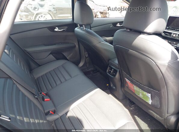3KPF54ADXRE816805 2024 KIA FORTE Black Widok naklejki z numerem VIN