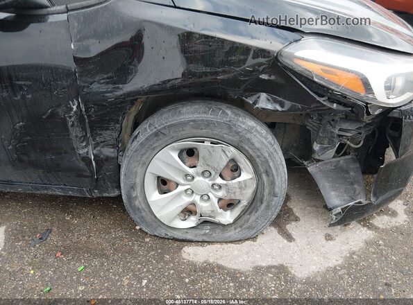 3KPFK4A70HE058913 2017 KIA FORTE Black Front view