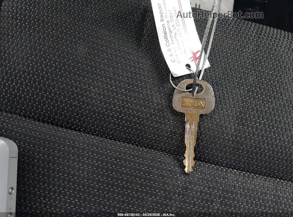 3KPFK4A71HE074859 2017 KIA FORTE Maroon Widok deski rozdzielczej