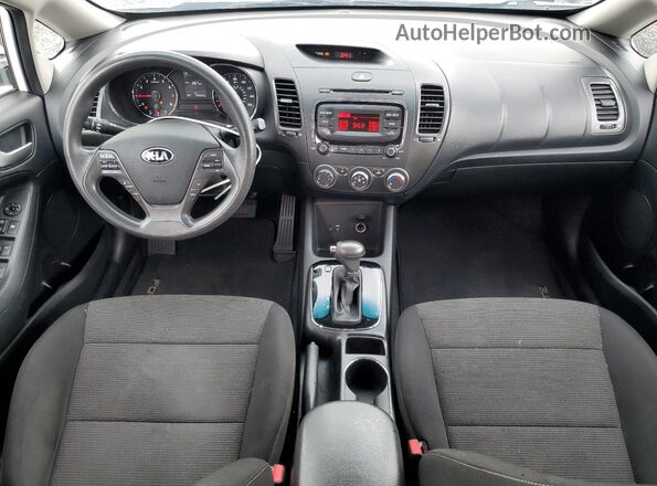 3KPFK4A71JE202524 2018 KIA FORTE White 