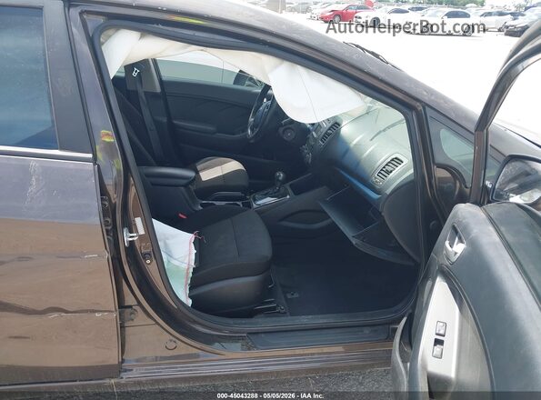 3KPFK4A72HE025962 2017 KIA FORTE Gray 