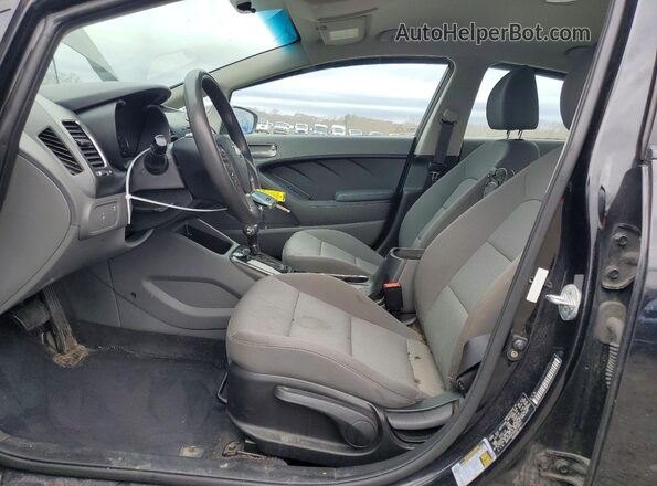 3KPFK4A72JE212611 2018 KIA FORTE Black 