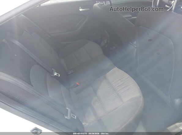 3KPFK4A76HE032249 2017 KIA FORTE Белый Вид наклейки с VIN-кодом