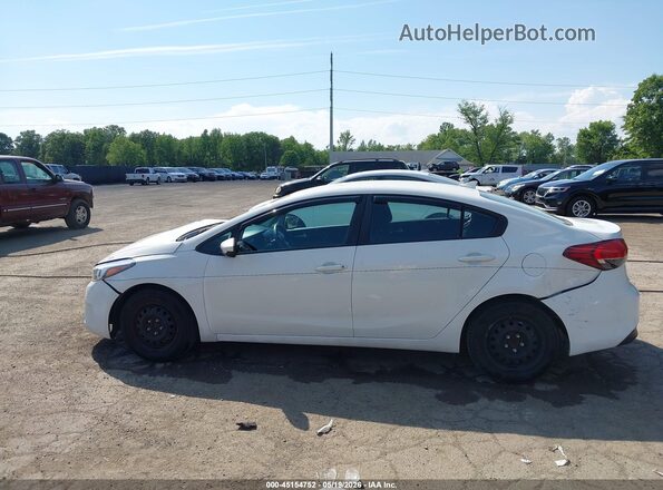 3KPFK4A77HE046113 2017 KIA FORTE White სალონის 360-გრადუსიანი ხედი