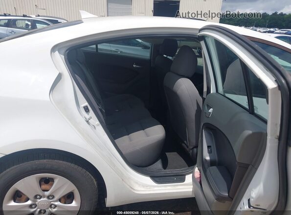 3KPFK4A78HE045116 2017 KIA FORTE White Vista de la etiqueta del VIN