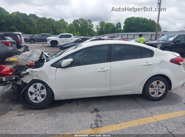 3KPFK4A78HE045116 2017 KIA FORTE White 