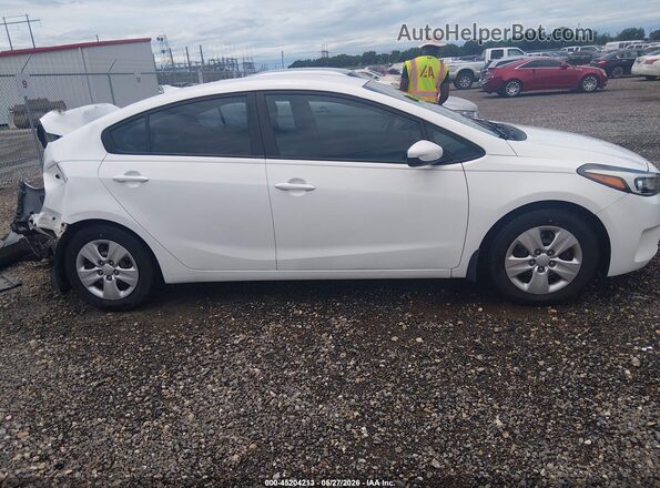 3KPFK4A7XHE043285 2017 KIA FORTE White 