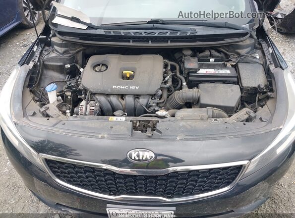3KPFK4A7XHE045067 2017 KIA FORTE Black Вид ззаду