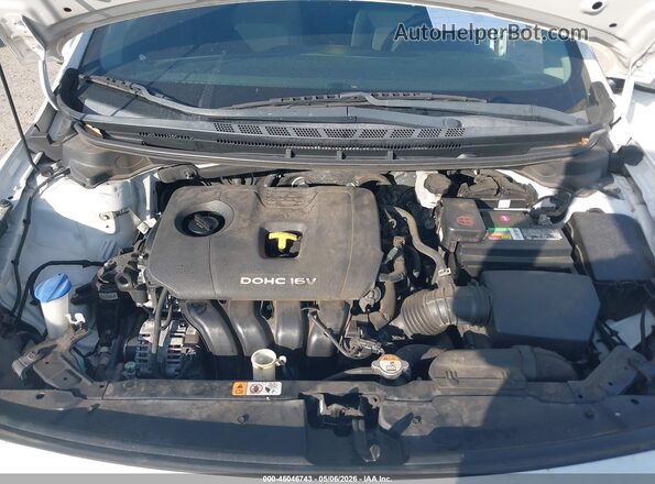 3KPFK4A7XHE097010 2017 KIA FORTE White 