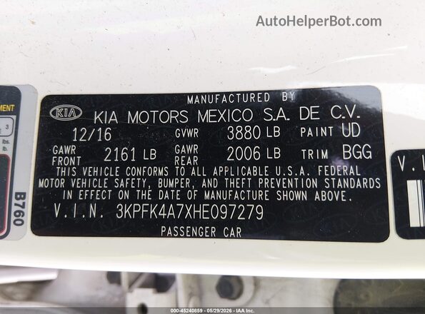 3KPFK4A7XHE097279 2017 KIA FORTE White Engine compartment view
