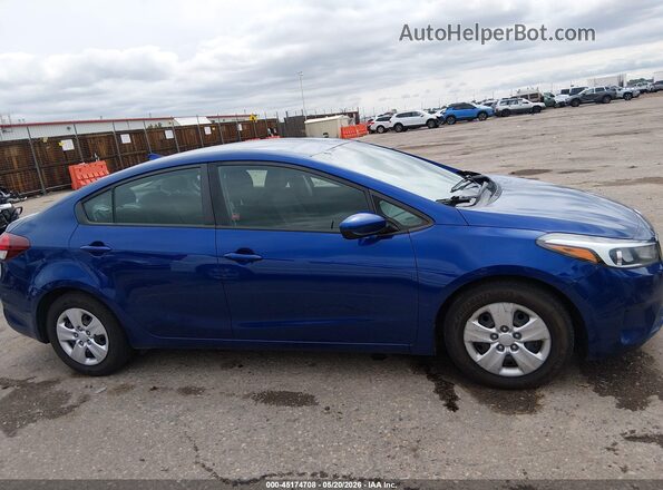3KPFL4A71HE100891 2017 KIA FORTE Blue Սալոնի հետևի տեսք
