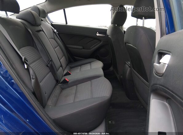 3KPFL4A71HE100891 2017 KIA FORTE Blue VIN կոդի պիտակի տեսք
