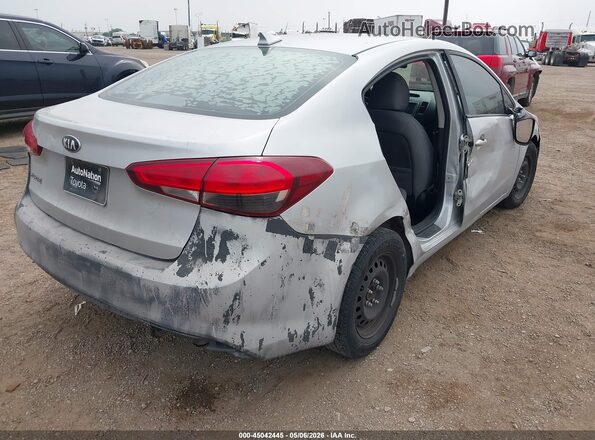 3KPFL4A71JE218221 2018 KIA FORTE Silver Tył prawy