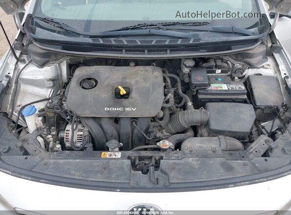 3KPFL4A71JE218221 2018 KIA FORTE Silver Widok z tyłu