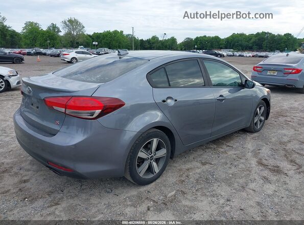 3KPFL4A72JE195533 2018 KIA FORTE Gray Задня права чверть