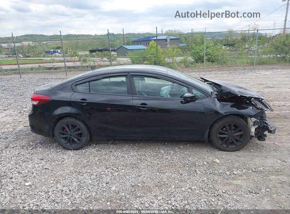 3KPFL4A74HE131052 2017 KIA FORTE Black 