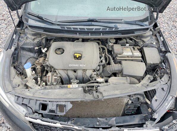 3KPFL4A75HE014323 2017 KIA FORTE Black Вид задньої частини салону