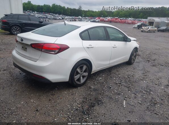 3KPFL4A75JE171095 2018 KIA FORTE White 