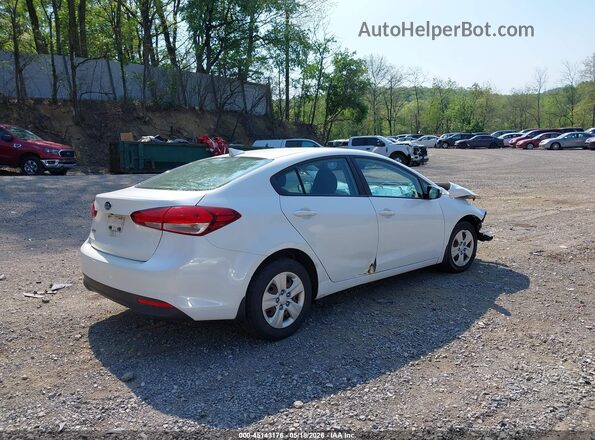 3KPFL4A79JE195772 2018 KIA FORTE White 