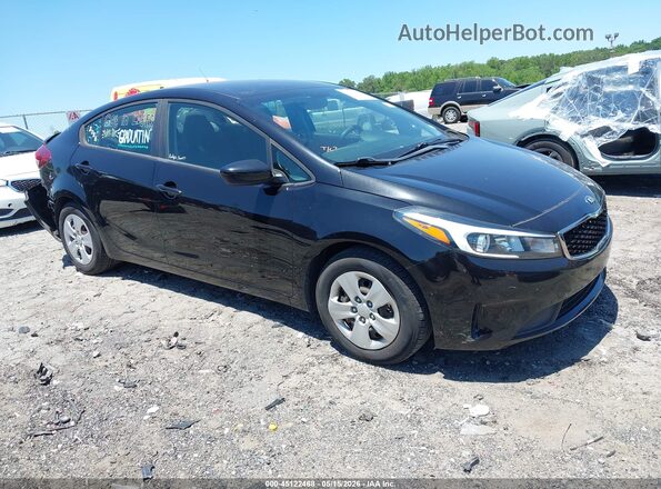 3KPFL4A79JE256358 2018 KIA FORTE Black Вид задньої частини салону