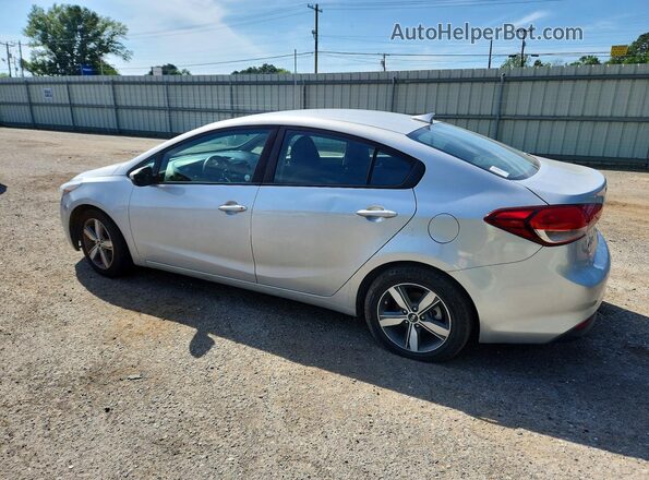 3KPFL4A7XJE214538 2018 KIA FORTE Silver 