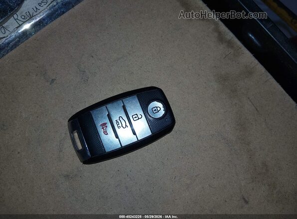 3KPFL4A8XHE110666 2017 KIA FORTE Blue Widok deski rozdzielczej