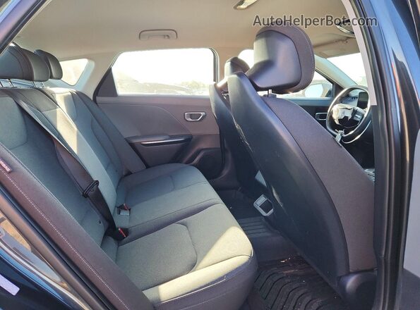 3KPFT4DE0SE020550 2025 KIA K4 Gray უკანა სავარძლების ხედი