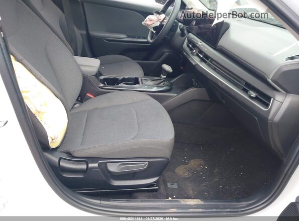 3KPFT4DE0SE022220 2025 KIA K4 White Вид салону спереду