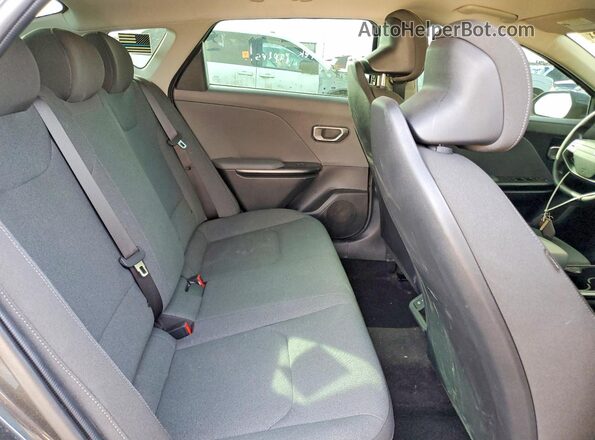 3KPFT4DE1SE090817 2025 KIA K4 Gray 