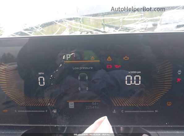 3KPFT4DE1SE101363 2025 KIA K4 Gray Vista de los asientos traseros