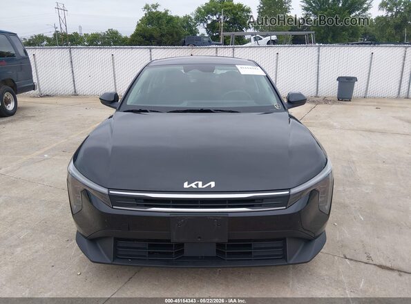 3KPFT4DE2SE003779 2025 KIA K4 Black ხელსაწყოთა პანელის ხედი