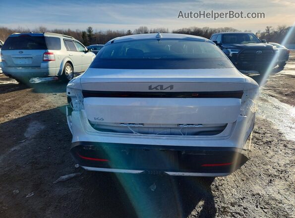 3KPFT4DE2SE089563 2025 KIA K4 Белый Вид сзади