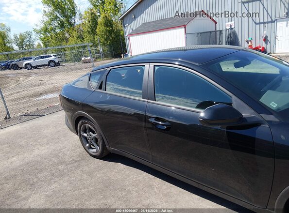 3KPFT4DE2SE145257 2025 KIA K4 Black 
