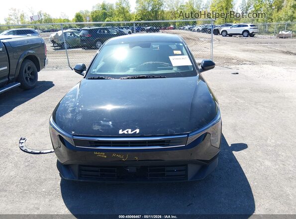 3KPFT4DE2SE145257 2025 KIA K4 Black 