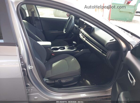 3KPFT4DE2TE262628 2026 KIA K4 Gray წინა სალონის ხედი