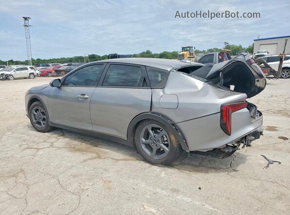 3KPFT4DE3SE012359 2025 KIA K4 Silver Հետևի ձախ