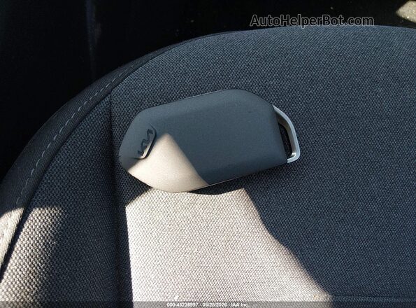 3KPFT4DE3SE218409 2025 KIA K4 Gray Առջևի վահանակի տեսք
