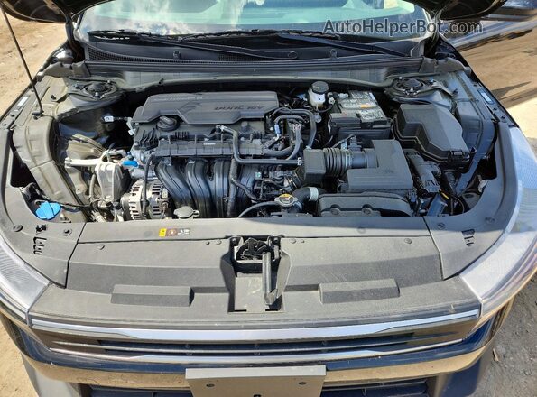 3KPFT4DE3SE220743 2025 KIA K4 Black Vista interior trasera