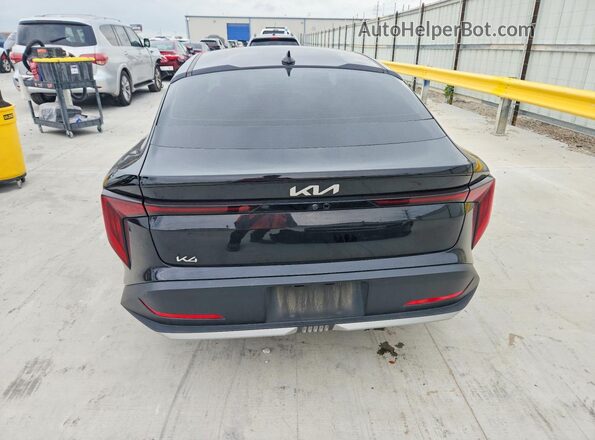 3KPFT4DE4SE019711 2025 KIA K4 Black უკანა ხედი