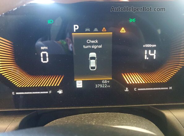 3KPFT4DE4SE094683 2025 KIA K4 Green Widok zestawu wskaźników