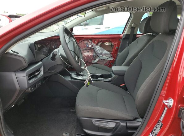 3KPFT4DE4TE286185 2026 KIA K4 Red 