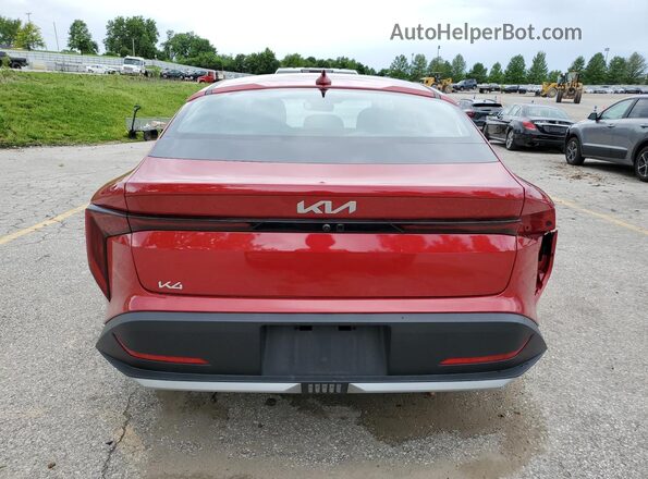 3KPFT4DE4TE286185 2026 KIA K4 Red Vista de la etiqueta del VIN