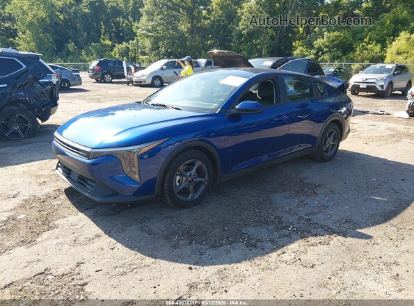 3KPFT4DE5SE163025 2025 KIA K4 Blue Առջևի ձախ երեք քառորդ տեսարան