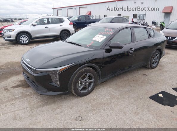 3KPFT4DE5SE231291 2025 KIA K4 Черный Передняя левая четверть